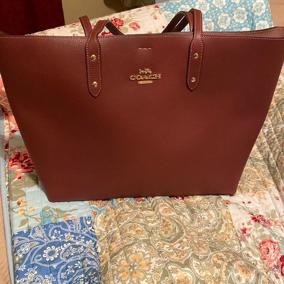 Coach purse and matching wallet